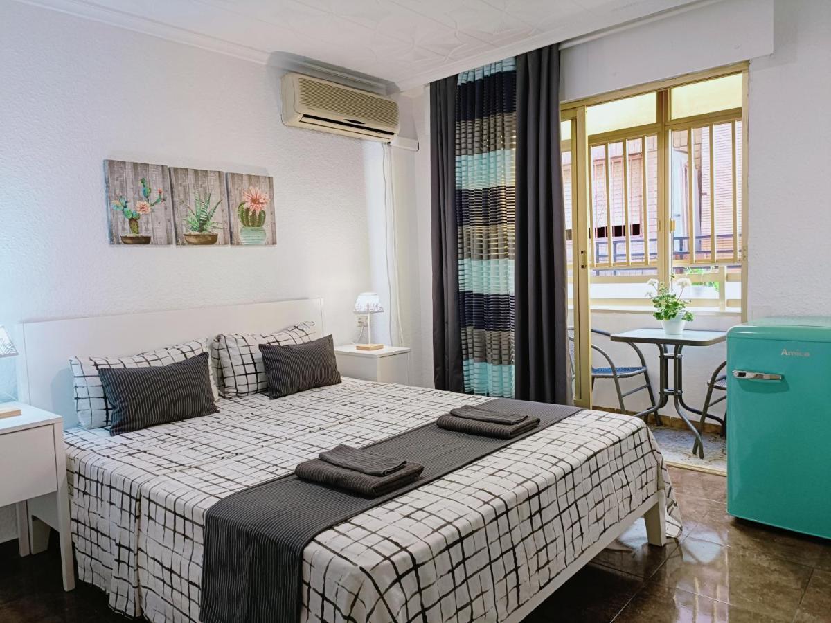Appartamento Gloria Host House Alicante Esterno foto