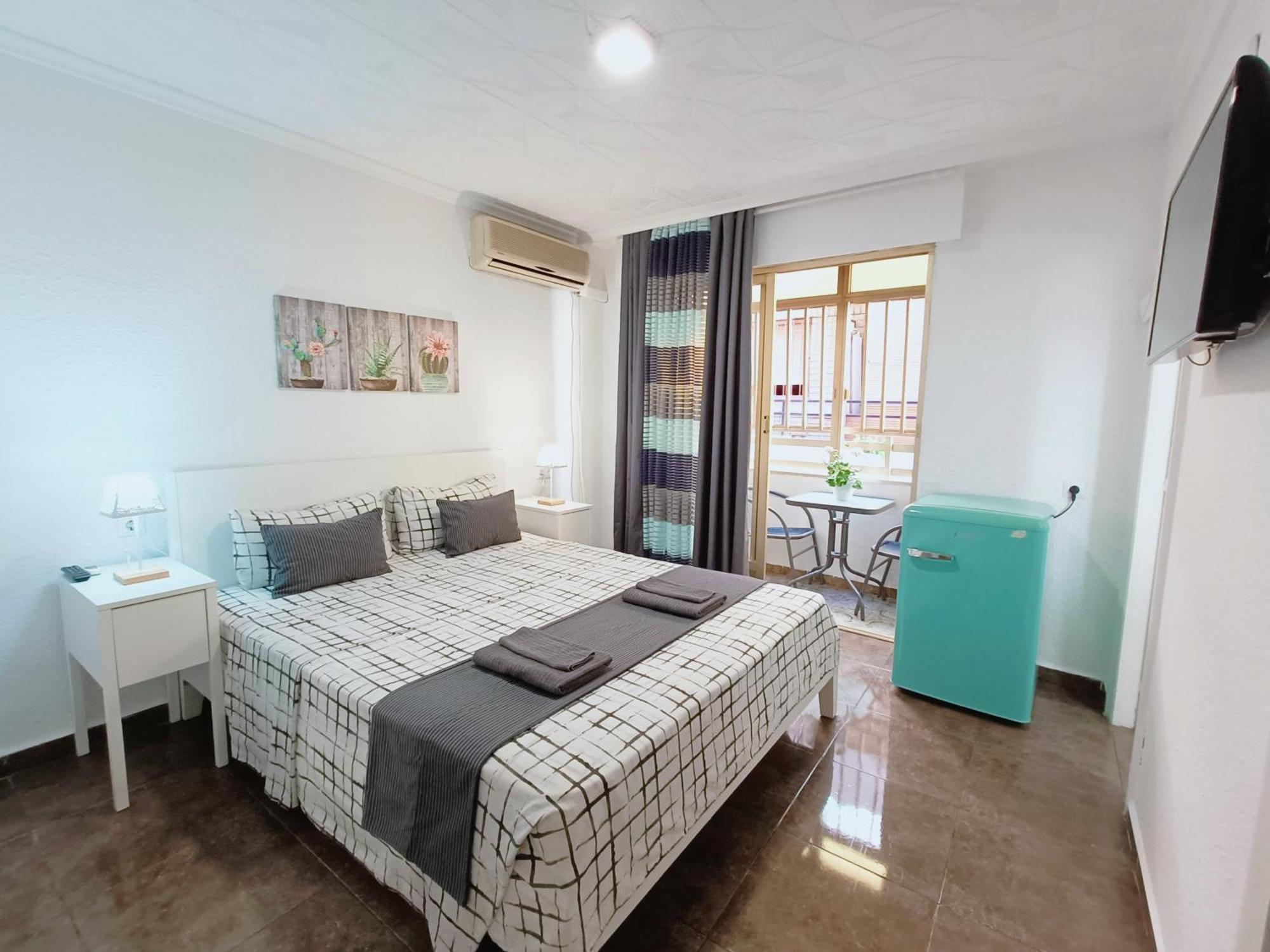 Appartamento Gloria Host House Alicante Camera foto