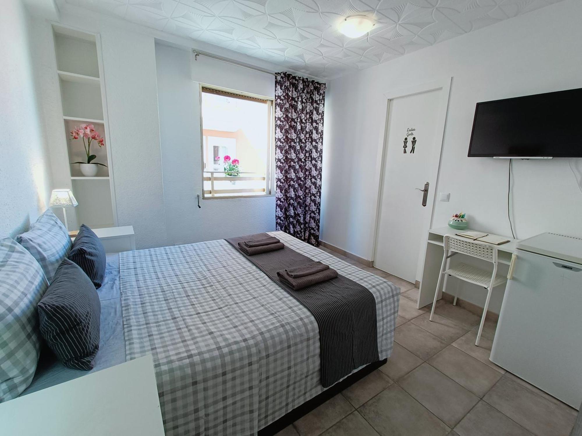 Appartamento Gloria Host House Alicante Camera foto